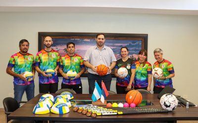 Entrega de elementos deportivos a CEF Nº 4