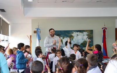 Alumnos de la Escuela Primaria Nº 883 visitaron el Centro Cívico