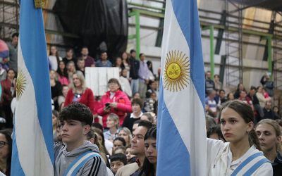Celebramos junto a nuestras Escuelas el Día de la Bandera