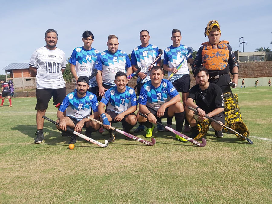 Equipo de Hockey del CEF Nº 4 – En Alem apoyamos el deporte