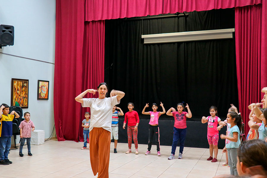 Juego Teatral en la Casa de la Cultura y la Historia del Bicentenario