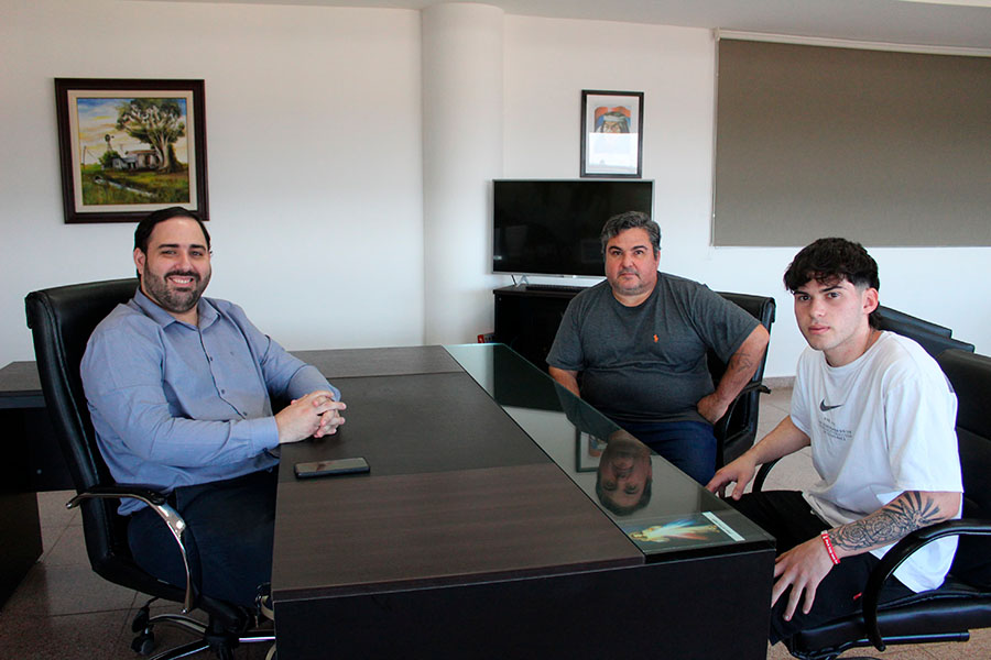 Reunión con joven promesa de fútbol