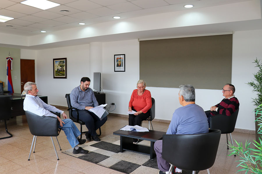 Reunión con los miembros del Club Recreativo Adventista Villa Libertad Cravil