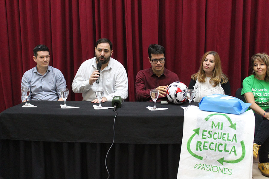Lanzamiento del programa «Mi Escuela Recicla»