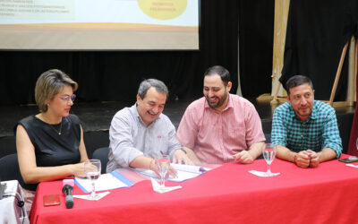 Firma de convenio para la recuperación de aceites usados