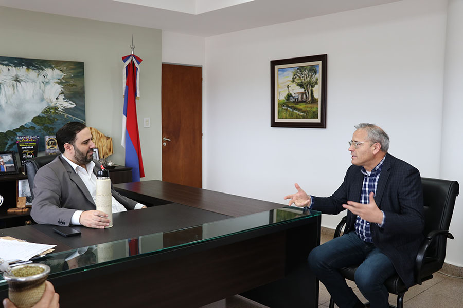 Reunión con Consultor del Gobierno de Neuquén en el marco del Parlamento y Fe Internacional