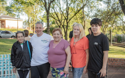 Celebración del Día de la Madre en el Barrio Janssen