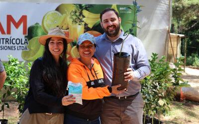 Entrega de plantines a productores. Impulso al desarrollo de la Citricultura en Alem