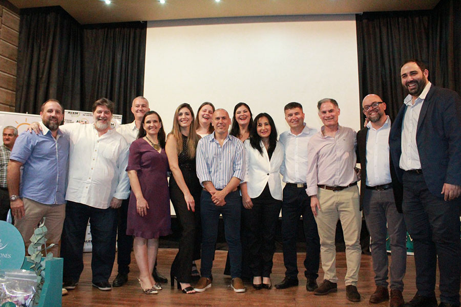 La primera Cohorte de la Escuela municipal de Negocios  y emprendedores de Alem