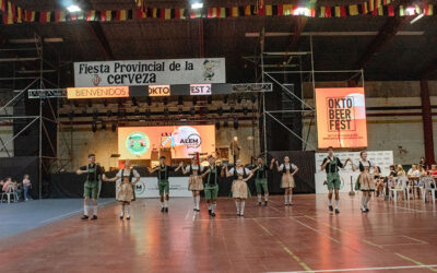 Segunda noche de la OktobeerFest en Alem