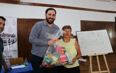 Adultos mayores disfrutaron del «Bingo del Mateando»
