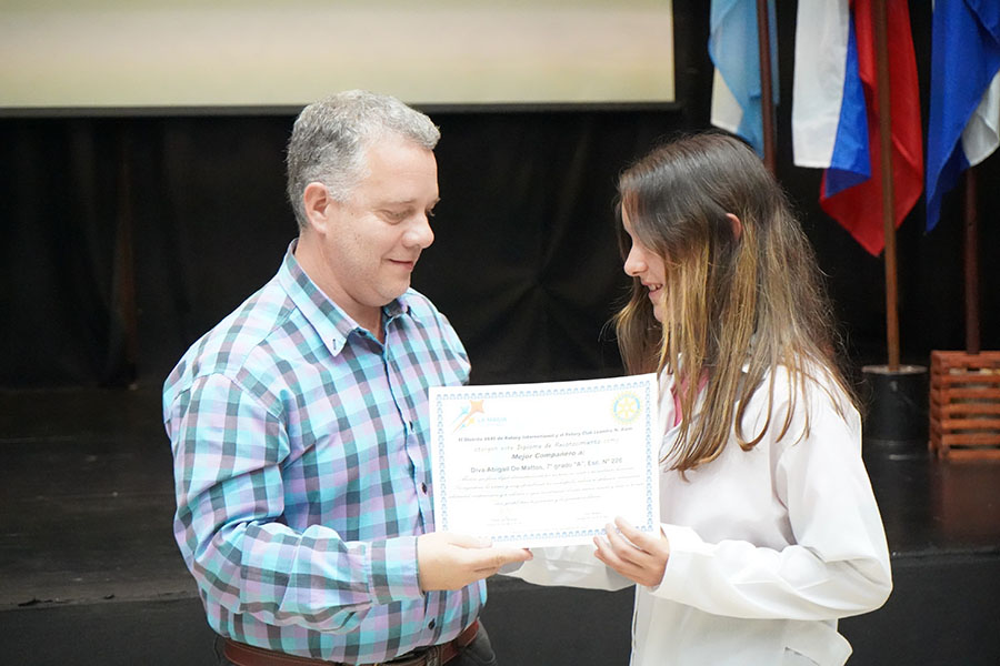 Entrega de Diploma al Mejor Compañero