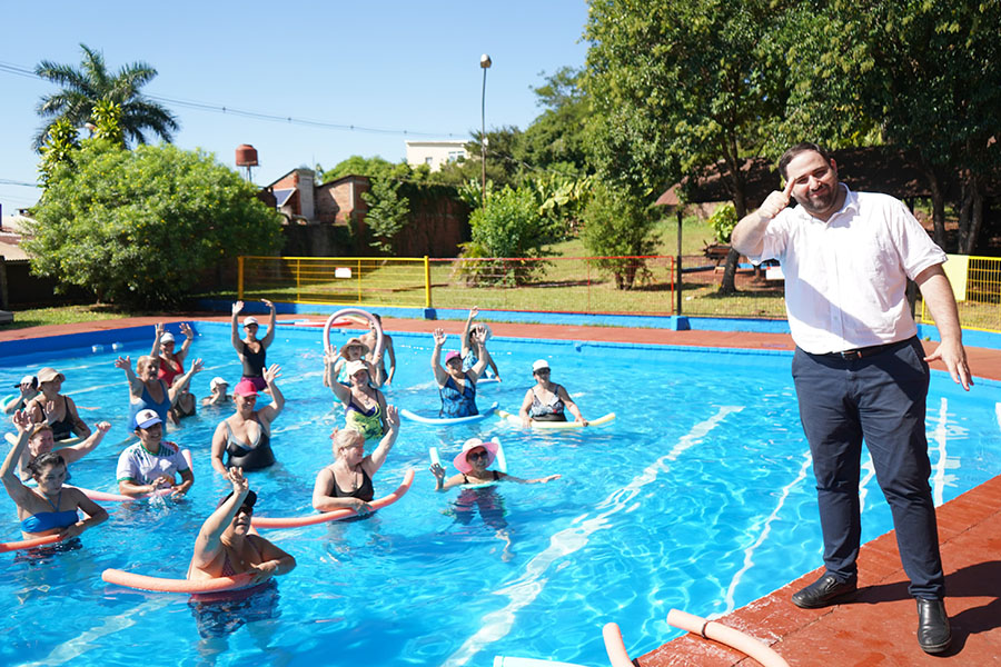 Clases de Natación para Adultos Mayores