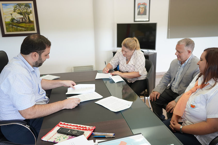 Firma de convenio de cooperación interinstitucional para el funcionamiento del laboratorio de agua y alimentos