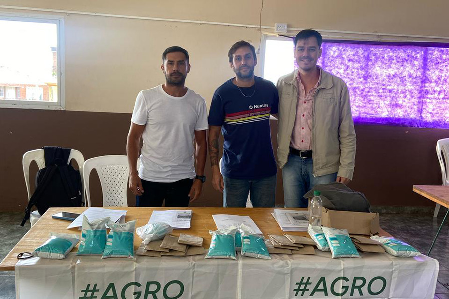 Fortaleciendo la producción local: Entrega de semillas de cebolla morada INTA y Trichoderma junto al Ministerio del Agro y la Producción