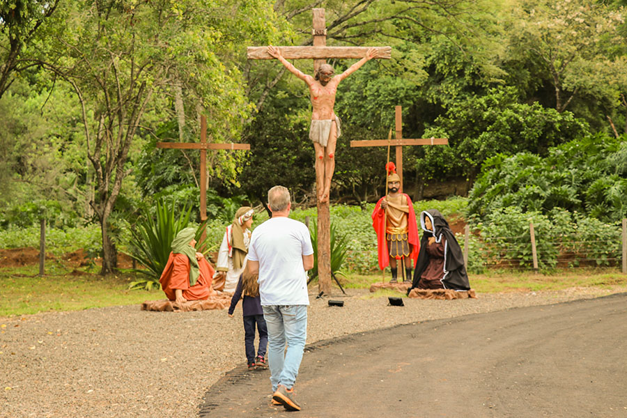 Semana Santa en L. N. Alem