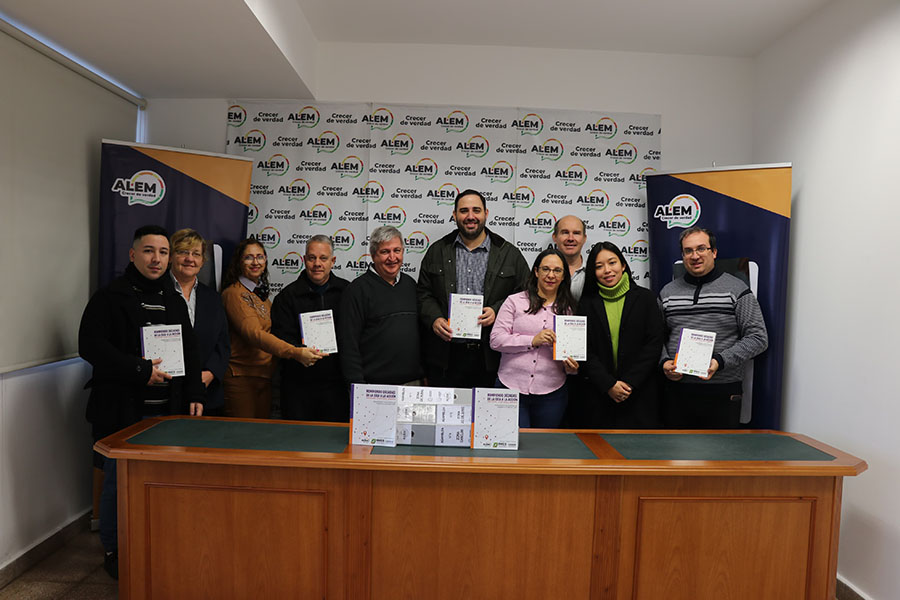Presentamos el libro «Rompiendo Décadas: De la idea a la acción»