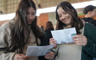 Expo Carreras 2025 en Alem