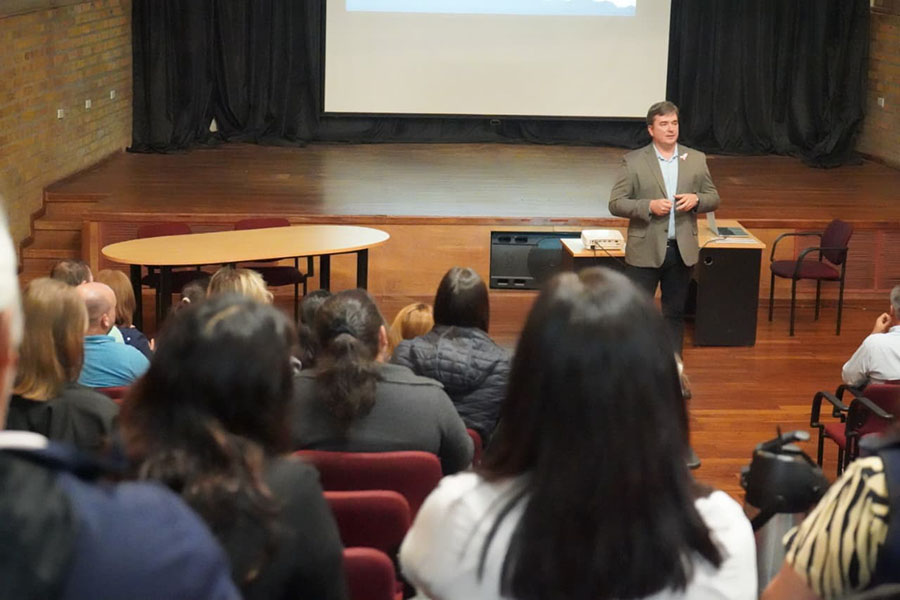 Jornada de Educación Financiera para Docentes en Alem