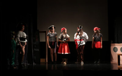 Vivimos una tarde mágica con la obra de teatro “Fotografiando Piratas y Princesas”