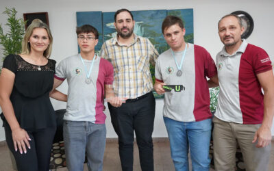 Reconocimiento a jóvenes talentos de la EPET Nº 38