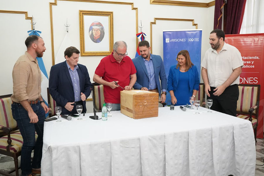 Participamos de la apertura de sobres de la licitación para la nueva línea de alta tensión de 132 kV Leandro N. Alem–Oberá