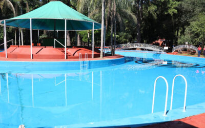 Te invitamos a conocer las instalaciones de pileta y camping «La Isla»