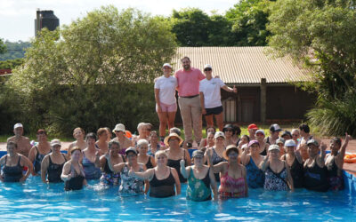 Se extendieron las clases de natación adaptada para adultos mayores