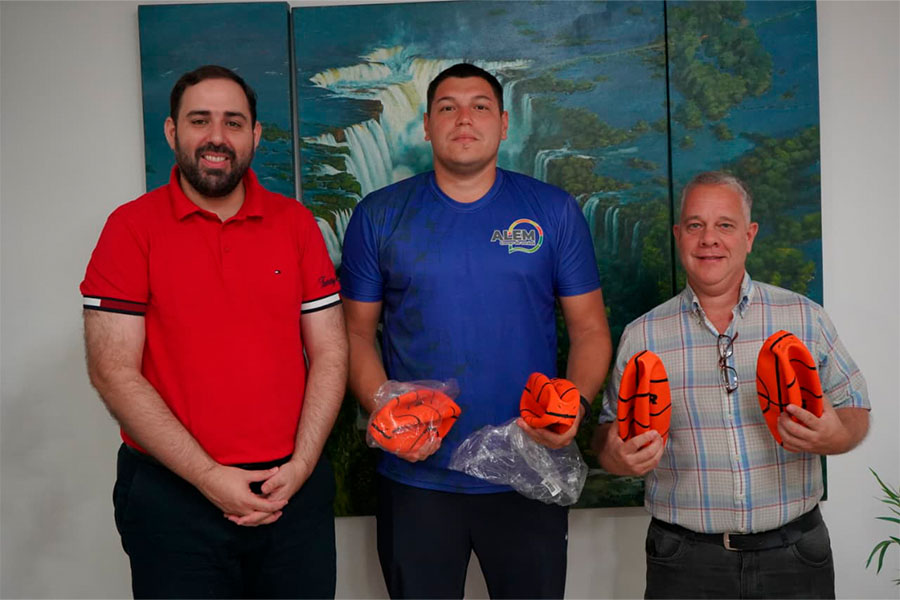 Entrega de elementos deportivos a la Escuela Municipal de Básquet “Gigantes”