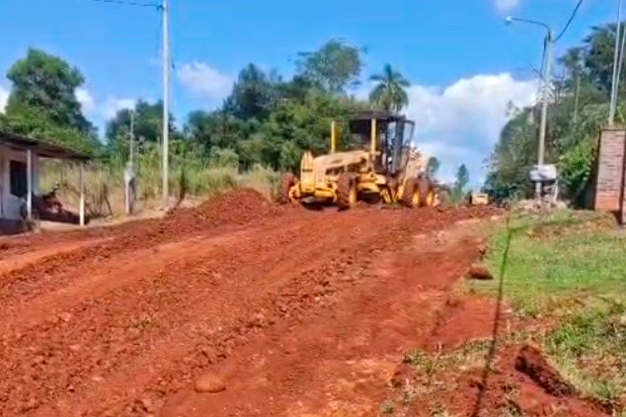 Seguimos Mejorando la Infraestructura Vial en el Loteo Hintz