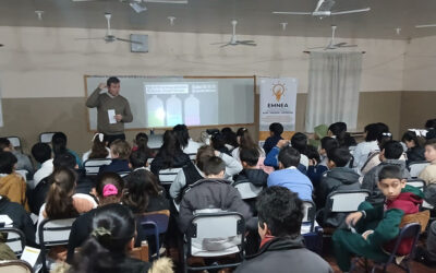 Capacitamos a estudiantes de la Escuela N.° 83 en educación financiera