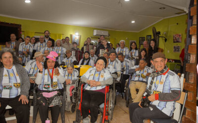 Compartimos una tarde especial con los residentes del Hogar de Adultos Mayores Carmelina