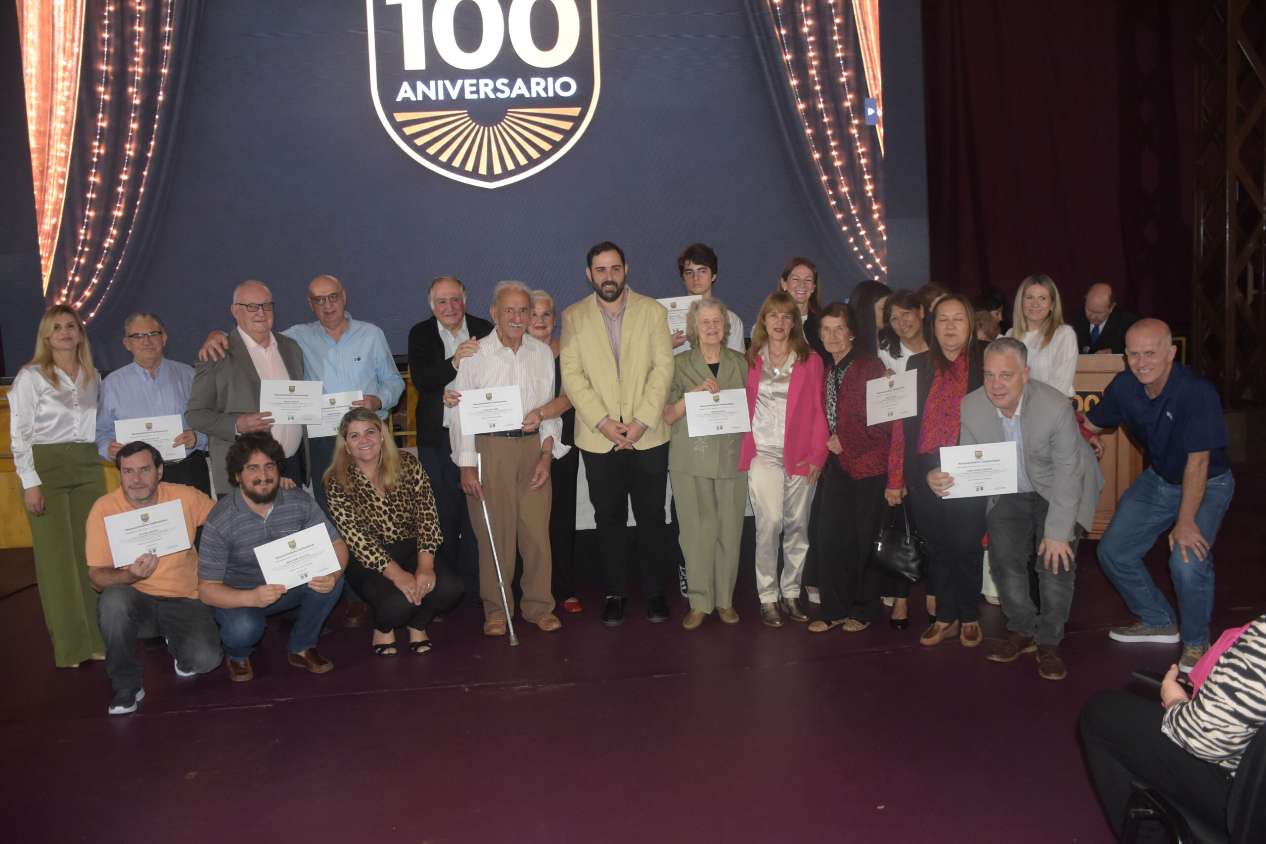 Reconocimiento a excombatientes de Malvinas, comunidades de fe, referentes de organizaciones socio-comunitarias y culturales de Leandro N. Alem
